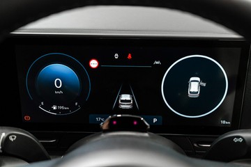 https://vehicle-cdn.autoleague.cloud/26416_620263814_14.jpg