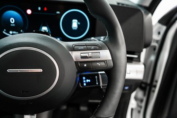 https://vehicle-cdn.autoleague.cloud/26416_620263814_15.jpg