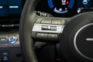 https://vehicle-cdn.autoleague.cloud/26416_620263824_14.jpg