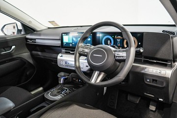 https://vehicle-cdn.autoleague.cloud/26416_620263824_19.jpg
