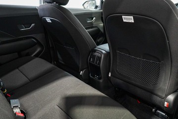https://vehicle-cdn.autoleague.cloud/26416_620263824_21.jpg