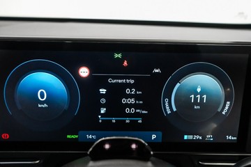 https://vehicle-cdn.autoleague.cloud/26416_620264016_14.jpg