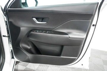 https://vehicle-cdn.autoleague.cloud/26416_620264016_18.jpg