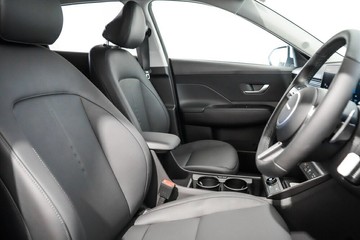 https://vehicle-cdn.autoleague.cloud/26416_620264020_19.jpg
