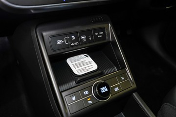 https://vehicle-cdn.autoleague.cloud/26416_620264022_19.jpg