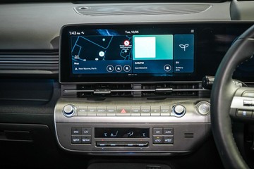 https://vehicle-cdn.autoleague.cloud/26416_620264065_16.jpg