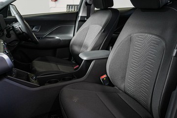 https://vehicle-cdn.autoleague.cloud/26416_620264104_14.jpg