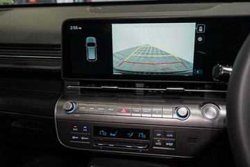 https://vehicle-cdn.autoleague.cloud/26416_620264104_17.jpg