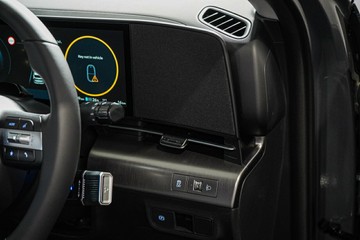 https://vehicle-cdn.autoleague.cloud/26416_620264104_24.jpg