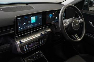 https://vehicle-cdn.autoleague.cloud/26416_620264104_29.jpg