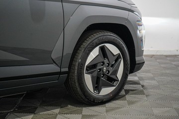 https://vehicle-cdn.autoleague.cloud/26416_620264104_5.jpg