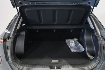 https://vehicle-cdn.autoleague.cloud/26416_620264104_9.jpg