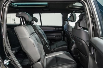 https://vehicle-cdn.autoleague.cloud/26416_620264203_14.jpg