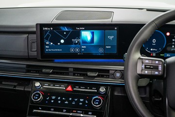 https://vehicle-cdn.autoleague.cloud/26416_620264203_16.jpg