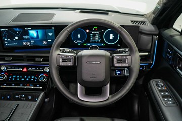 https://vehicle-cdn.autoleague.cloud/26416_620264203_17.jpg