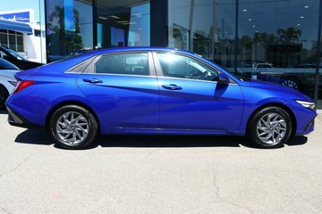 https://vehicle-cdn.autoleague.cloud/26416_620264225_8.jpg