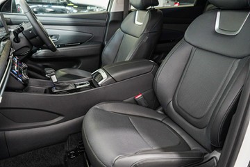 https://vehicle-cdn.autoleague.cloud/26416_620264451_12.jpg