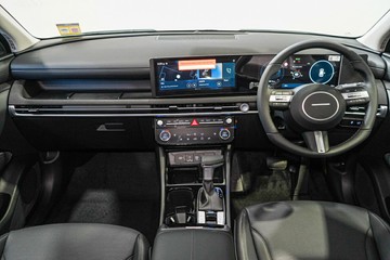 https://vehicle-cdn.autoleague.cloud/26416_620264451_13.jpg
