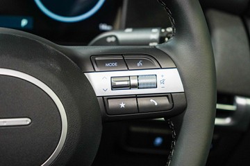 https://vehicle-cdn.autoleague.cloud/26416_620264457_16.jpg