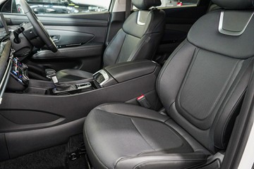 https://vehicle-cdn.autoleague.cloud/26416_620264457_28.jpg