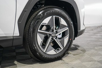 https://vehicle-cdn.autoleague.cloud/26416_620264457_7.jpg