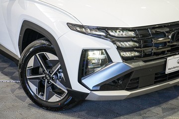 https://vehicle-cdn.autoleague.cloud/26416_620264458_2.jpg
