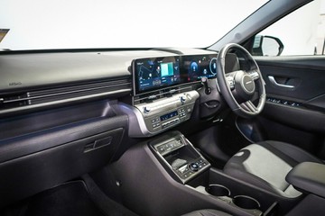 https://vehicle-cdn.autoleague.cloud/26416_620264591_13.jpg