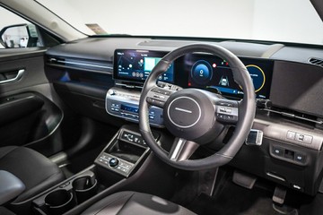https://vehicle-cdn.autoleague.cloud/26416_620264591_15.jpg