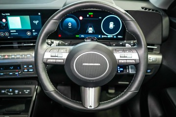https://vehicle-cdn.autoleague.cloud/26416_620264591_20.jpg