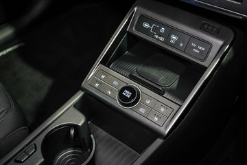 https://vehicle-cdn.autoleague.cloud/26416_620264591_30.jpg