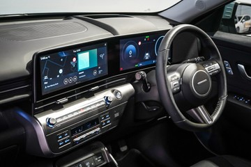 https://vehicle-cdn.autoleague.cloud/26416_620264591_32.jpg