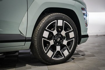 https://vehicle-cdn.autoleague.cloud/26416_620264591_9.jpg