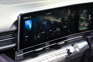 https://vehicle-cdn.autoleague.cloud/26416_620264626_18.jpg