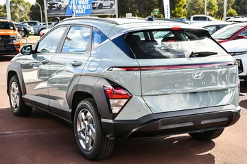 https://vehicle-cdn.autoleague.cloud/26416_620264626_6.jpg