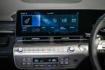 https://vehicle-cdn.autoleague.cloud/26416_620264636_13.jpg