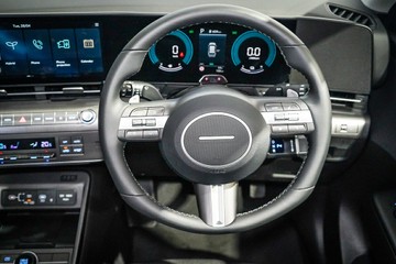 https://vehicle-cdn.autoleague.cloud/26416_620264636_14.jpg