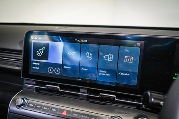 https://vehicle-cdn.autoleague.cloud/26416_620264636_21.jpg
