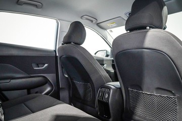 https://vehicle-cdn.autoleague.cloud/26416_620264636_23.jpg