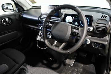 https://vehicle-cdn.autoleague.cloud/26416_620264822_12.jpg