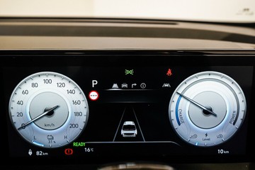 https://vehicle-cdn.autoleague.cloud/26416_620264822_19.jpg