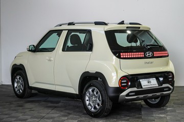 https://vehicle-cdn.autoleague.cloud/26416_620264822_6.jpg