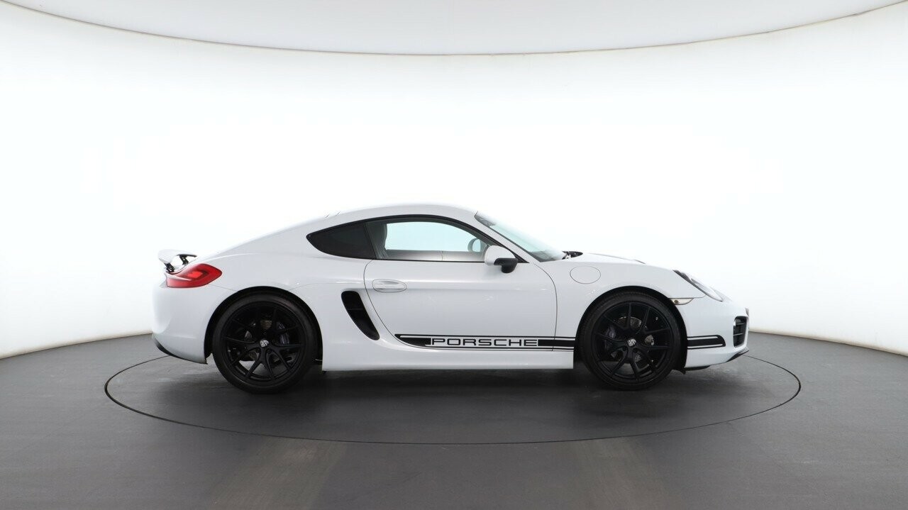 Porsche Cayman image 2