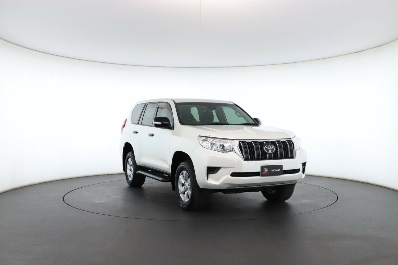 Toyota Landcruiser Prado image 4