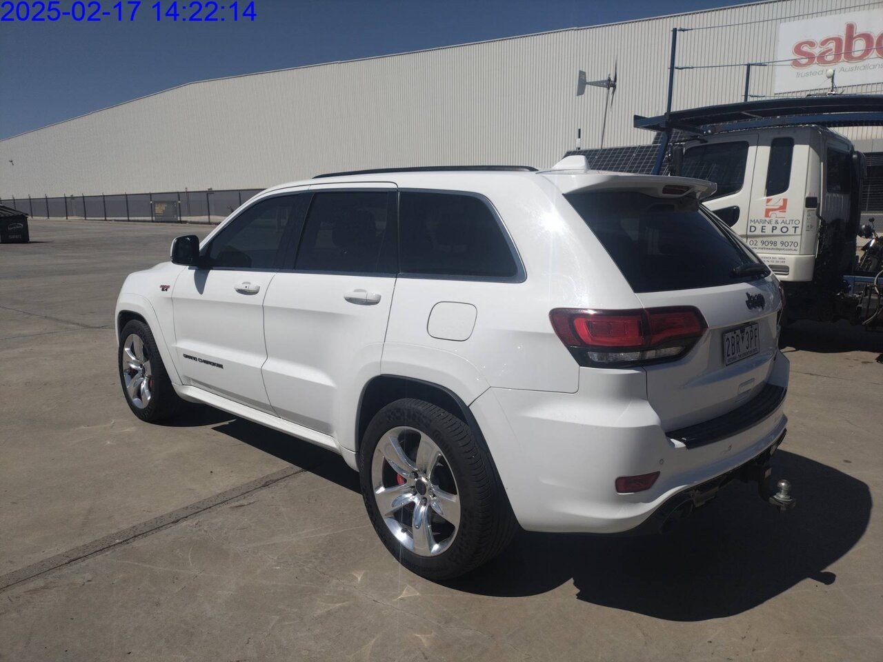 Jeep Grand Cherokee image 2