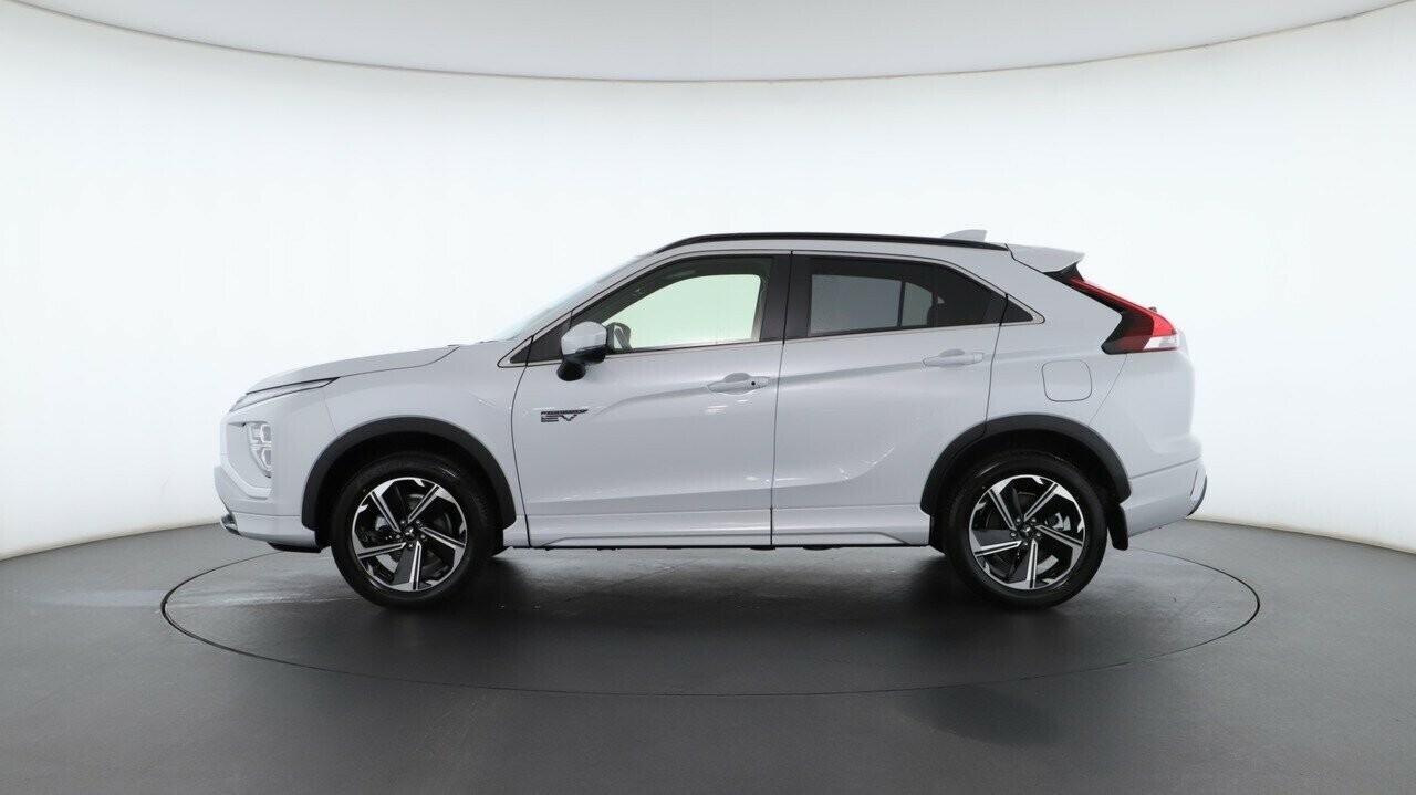 Mitsubishi Eclipse Cross image 3