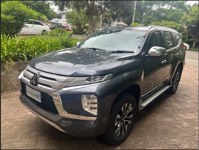 Mitsubishi Pajero Sport image 1