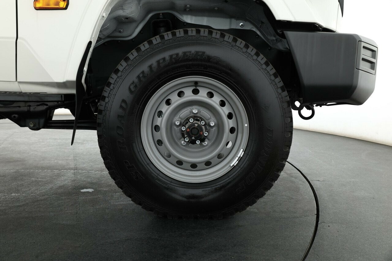 Toyota Landcruiser image 4