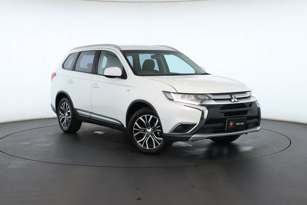 Mitsubishi Outlander image 1