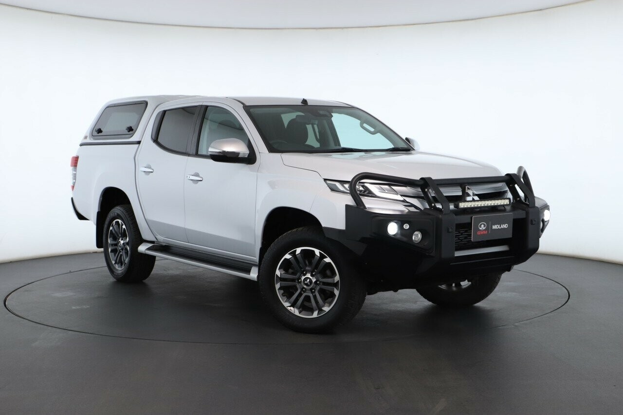 Mitsubishi Triton image 1