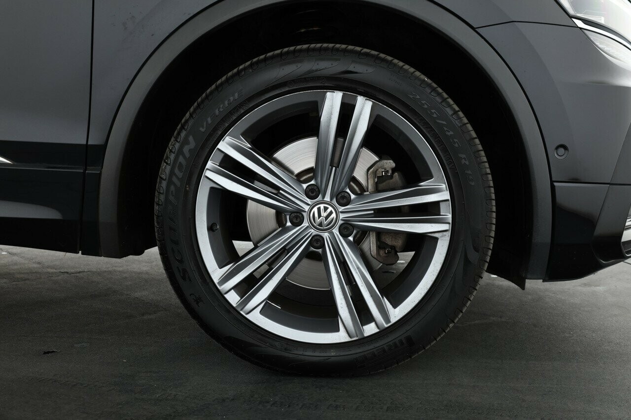 Volkswagen Tiguan image 4